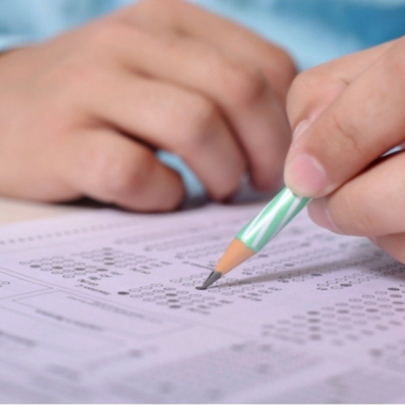 İmtahanda DİM monopoliyası: 1-ci sinifdən başlayan stress