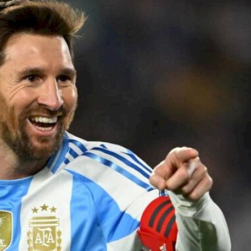 “Messi dəlidir” - Şair argentinalını vəsf etdi