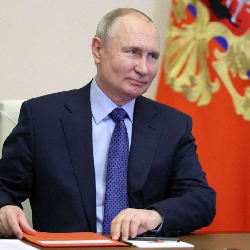 Putin ilk dəfə Ermənistan vətəndaşına bu müfakatı verdi