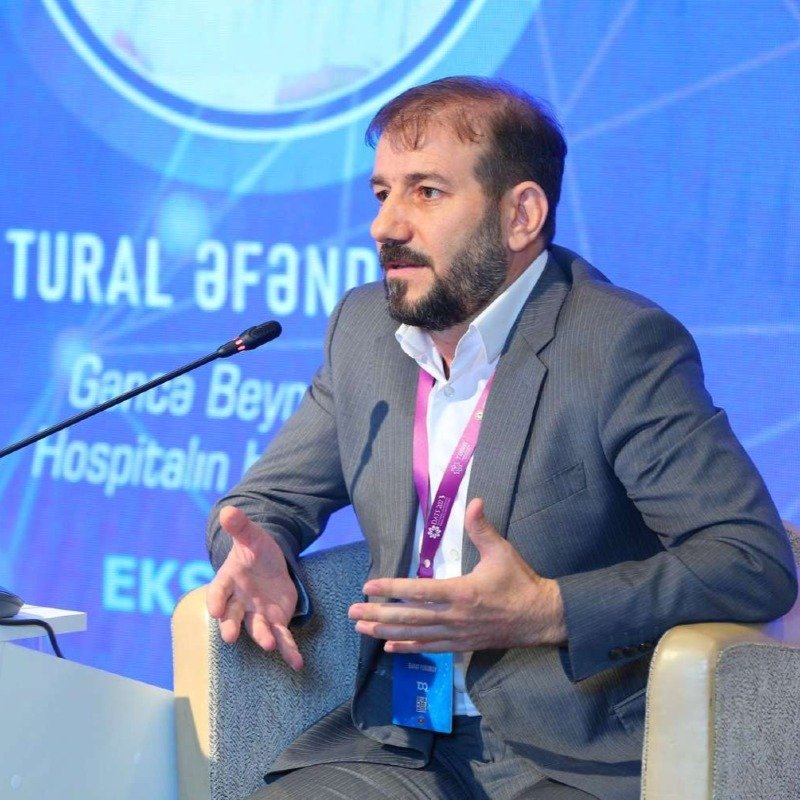 Sabiq direktor yeni xəstəxana rəhbərlərindən danışdı
