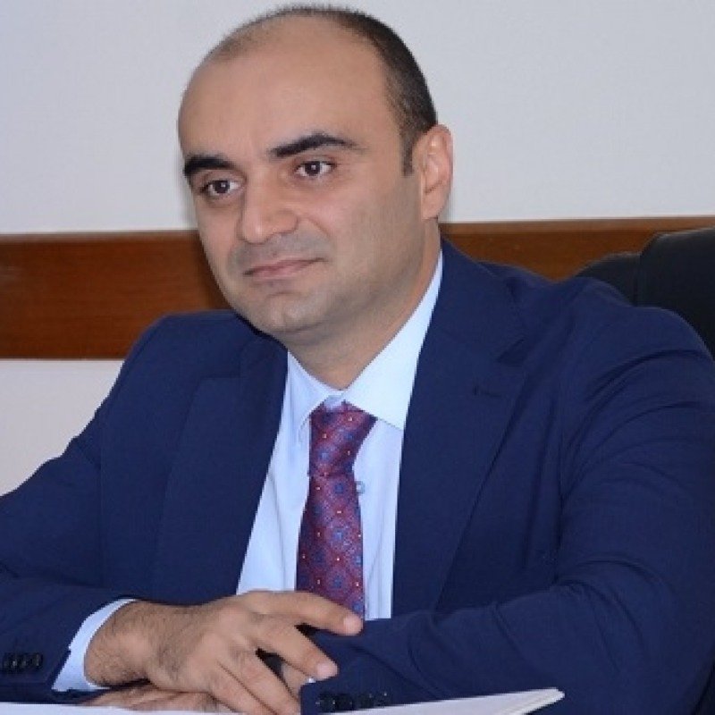 47 günlük icra başçısının sirri - Nəsimini soyurmuş