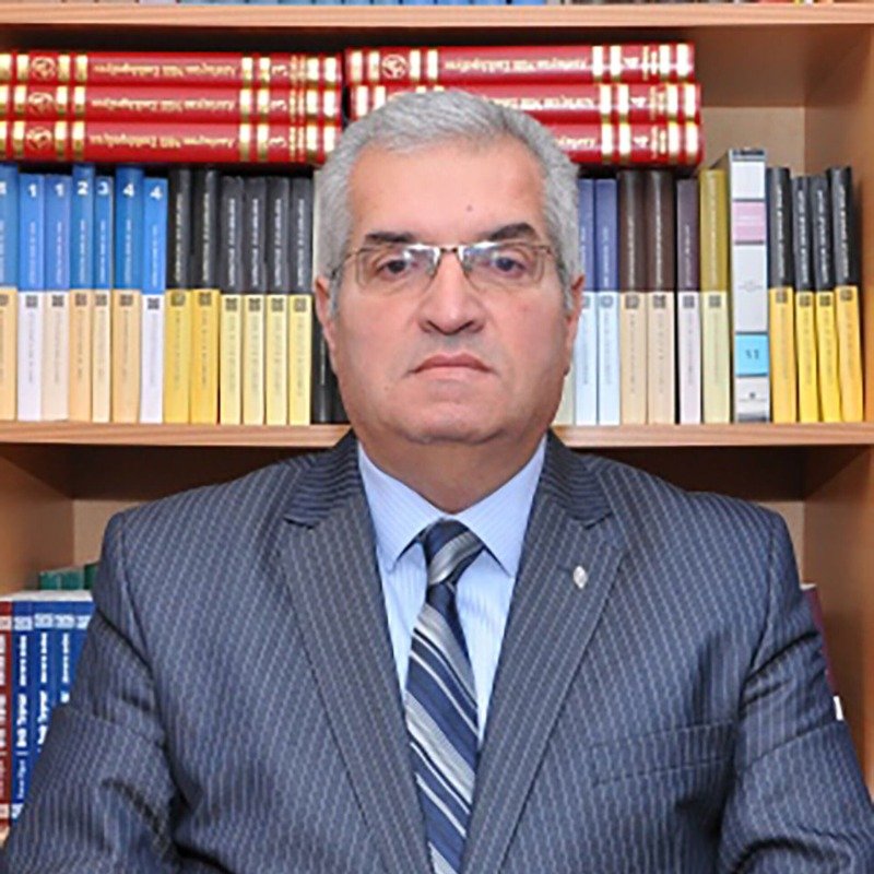 Elşən Manafov: "Bir sıra amillər Avroittifaq daxilində çatları dərinləşdirir"