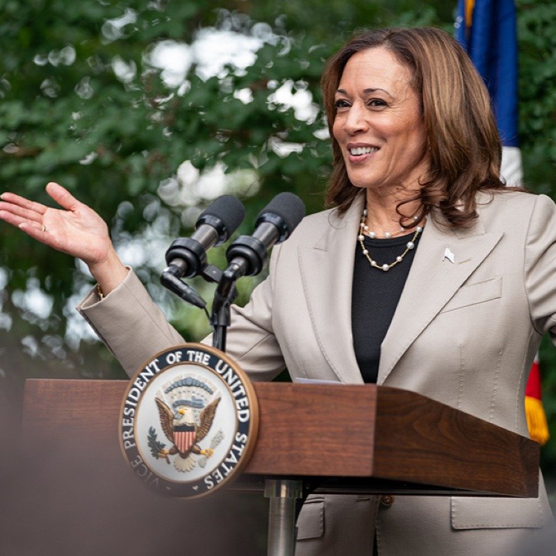 Kamala Harris 2028-ci il prezident seçkisində iştirak edə biləcəyini deyib