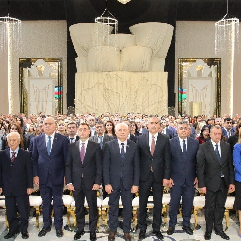 YAP-ın yubiley tədbirində Veysəloğlu Şirkətlər Qrupu mükafata layiq görüldü