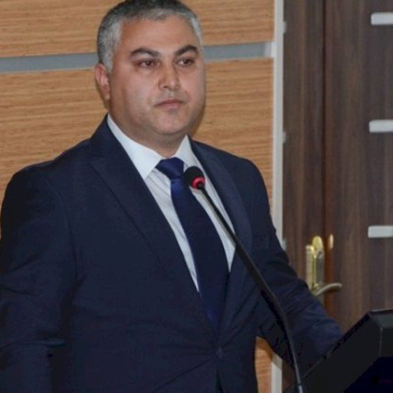 Prorektor işdən çıxarıldı - Nazirdən əmr