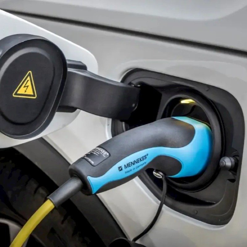 "Ekonomiya edəcəm" deyib müflis olanlar - Hibrid və elektrikli maşınlarla bağlı acı reallıq