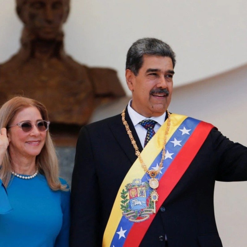 Maduro və həyat yoldaşı ABŞ hərbçiləri tərəfindən saxlanılıb