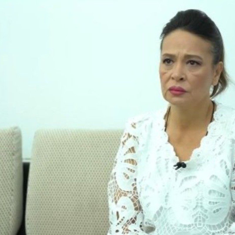 İşdən çıxmaq üçün ərizə yazdı, azad olundu, indi də "inanıram ki, ölkə rəhbərliyi işə qaytarılmağıma kömək olacaq" deyir