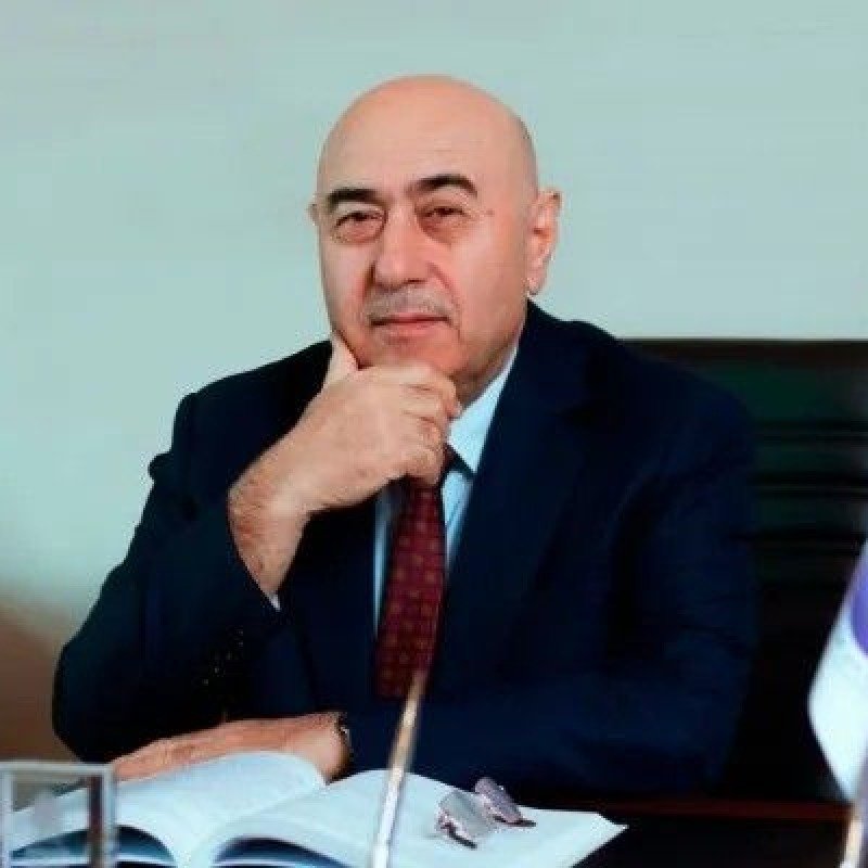 Müəllimin güllələndiyi liseyin direktoru vəzifədən uzaqlaşdırıldı