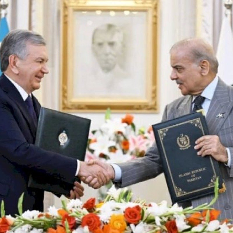 Özbəkistan və Pakistan bir sıra strateji sazişlər imzaladılar