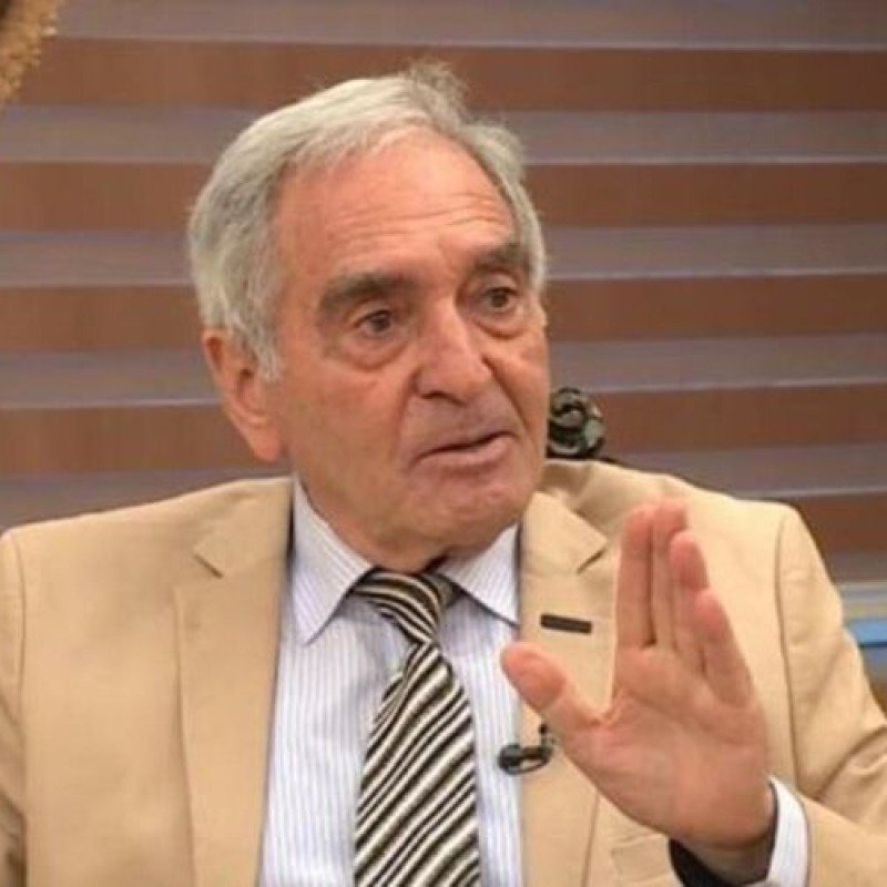 "Pulum çoxdur, araq içməkdə cavan oğlanları böyrü üstə qoyaram" - Xalq artisti